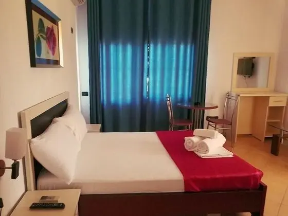 Basic Tek Büyük Yataklı Oda, Sigara İçilmez, Plaj Manzaralı