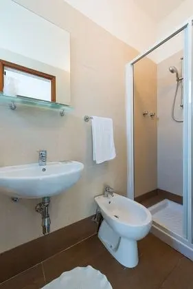 Classic Tek Büyük veya İki Ayrı Yataklı Oda