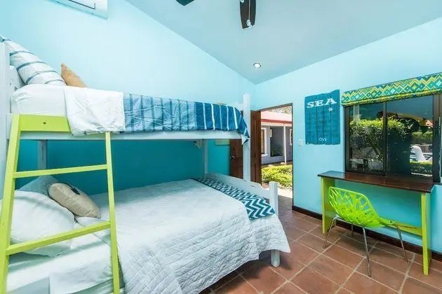 Beachy Bunk