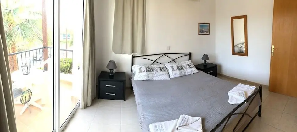Apart Daire, 2 Yatak Odası, Havuz Manzaralı