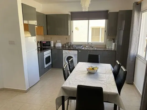 Apart Daire, 2 Yatak Odası, Havuz Manzaralı