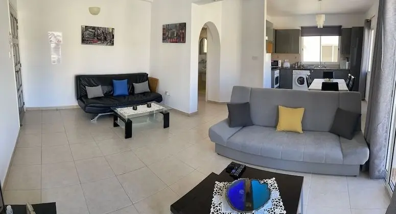 Apart Daire, 2 Yatak Odası, Havuz Manzaralı