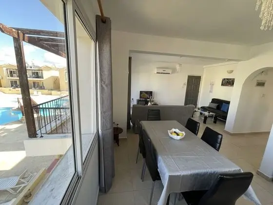 Apart Daire, 2 Yatak Odası, Havuz Manzaralı