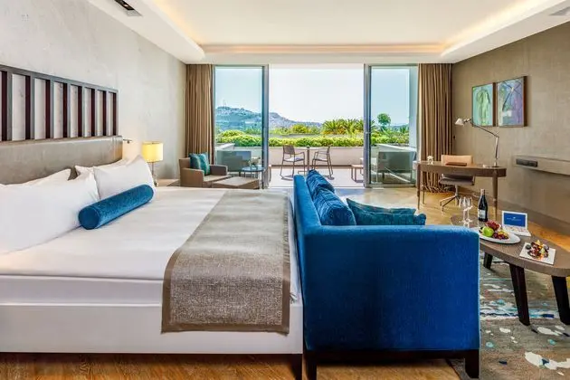 Deluxe Kısmi Deniz Manzaralı