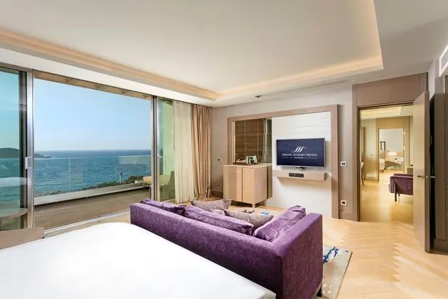 https://images.etstur.com/imgproxy/resize/2560x1440/files/images/hotelImages/etsrooms/667/Sirene_Luxury_Hotel_Bodrum_20250204115655_1.jpg