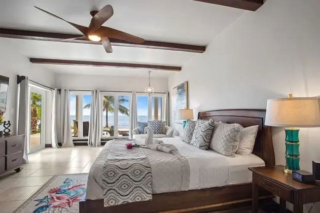 Manatee Luxury Villa, 4 Bedrooms, Private Pool, Ocean View