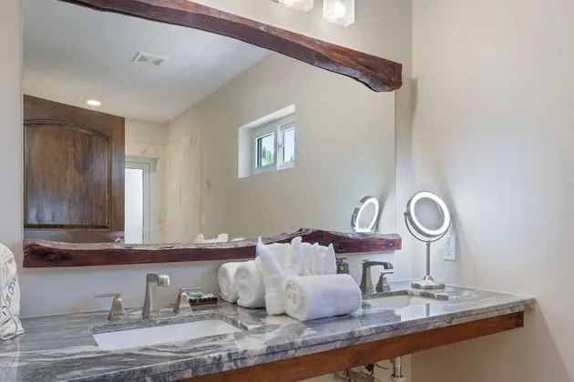 Sea Horse Luxury Villa, 4 Bedrooms, Ocean View