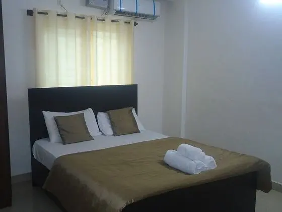 Deluxe Tek Büyük Yataklı Oda (AC)