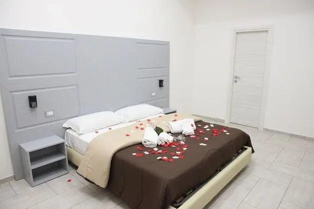 Standard Tek Büyük Yataklı Oda