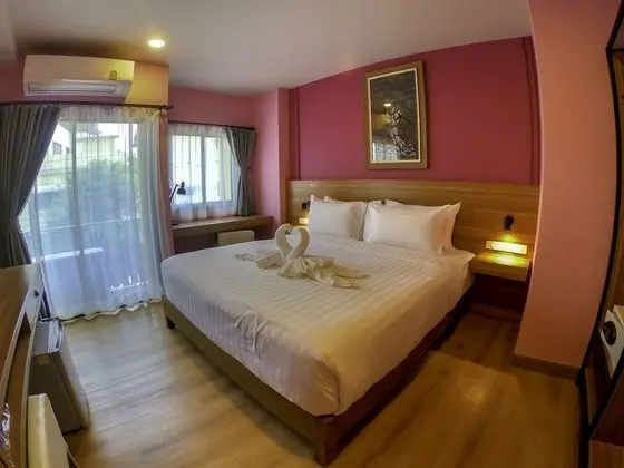 Deluxe Tek Büyük Yataklı Oda