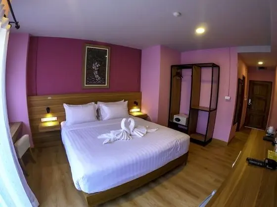 Deluxe Tek Büyük Yataklı Oda