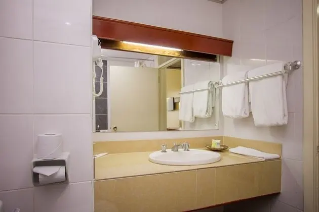 Standard Tek Büyük Yataklı Oda