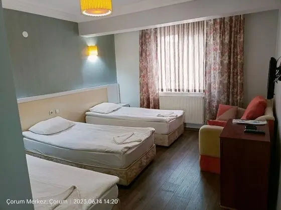 Triple, Şehir Manzaralı