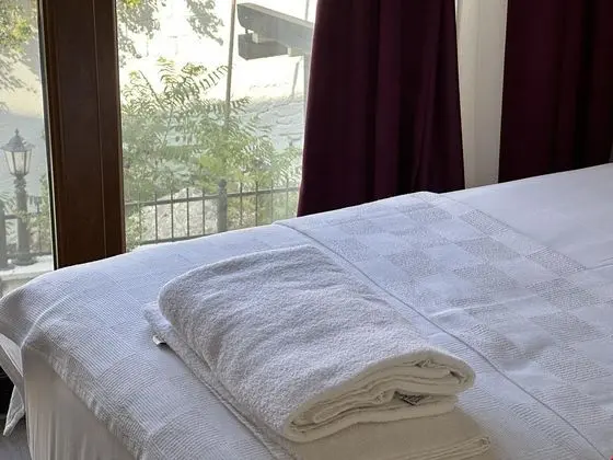 Üç Kişilik Oda