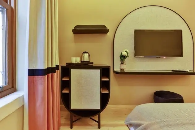 Deluxe Family Suite