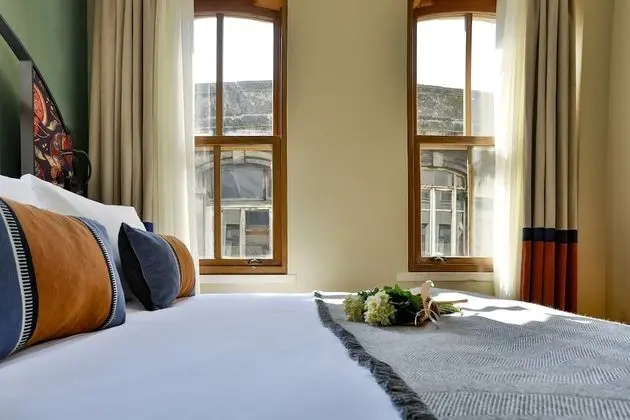Deluxe Family Suite
