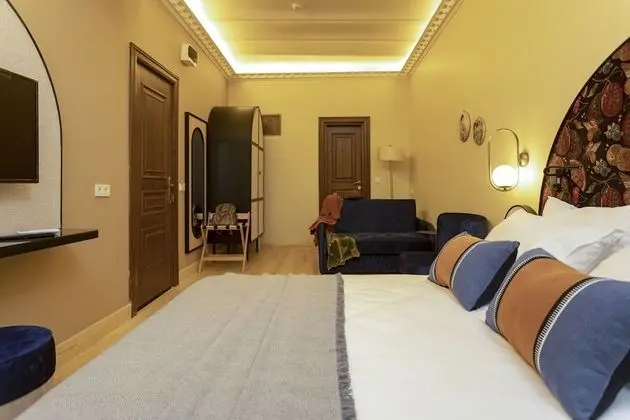 Deluxe Üç Kişilik Oda