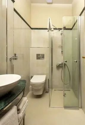 Deluxe Üç Kişilik Oda
