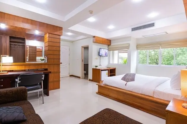 Deluxe Family Suite