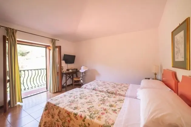 Classic Tek Büyük veya İki Ayrı Yataklı Oda