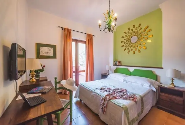 Classic Tek Büyük veya İki Ayrı Yataklı Oda