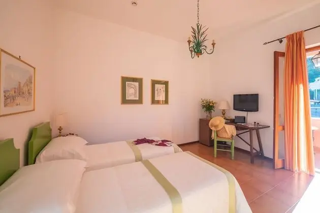 Superior Tek Büyük veya İki Ayrı Yataklı Oda, Deniz Manzaralı