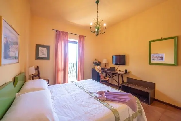 Superior Tek Büyük veya İki Ayrı Yataklı Oda, Deniz Manzaralı