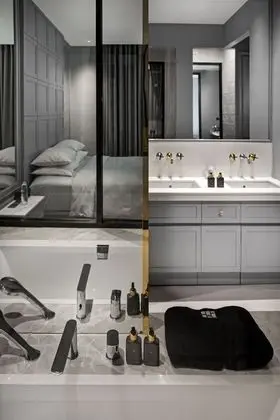 Deluxe Room (Mountain View)
