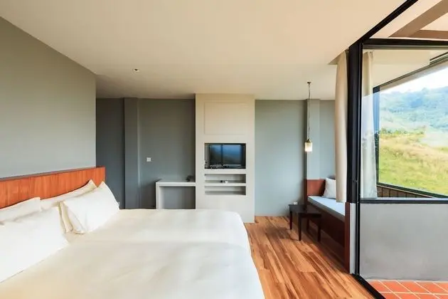 Deluxe Room, Upper Floor
