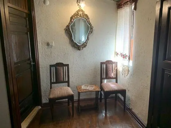 Sardunya, Dağ Manzaralı, Şömineli