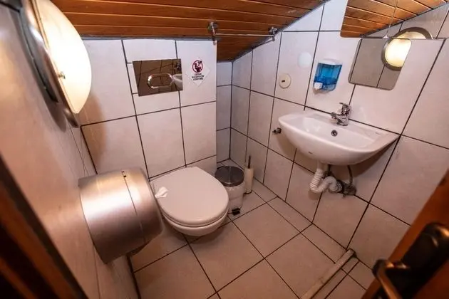 Çift Kişilik, Dağ Manzaralı