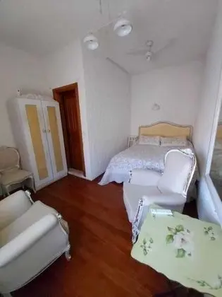 Deluxe Tek Büyük Yataklı Oda, 1 Çift Kişilik Yatak, Bahçe Manzaralı, Bahçeli