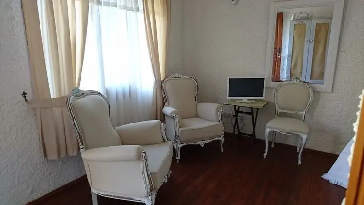 Deluxe Tek Büyük Yataklı Oda, 1 Çift Kişilik Yatak, Bahçe Manzaralı, Bahçeli
