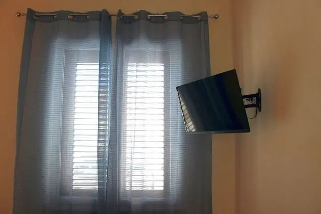 Üç Kişilik Oda, Birden Çok Yatak, Sigara İçilmez