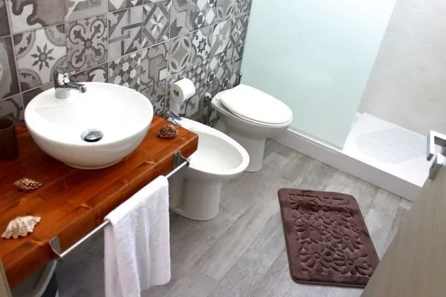 Üç Kişilik Oda, Birden Çok Yatak, Sigara İçilmez