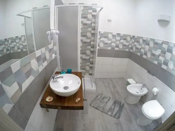 Üç Kişilik Oda, Birden Çok Yatak, Sigara İçilmez