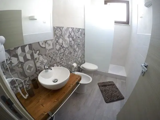 Üç Kişilik Oda, Birden Çok Yatak, Sigara İçilmez