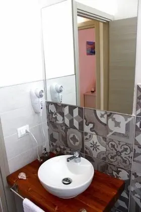 Üç Kişilik Oda, Birden Çok Yatak, Sigara İçilmez