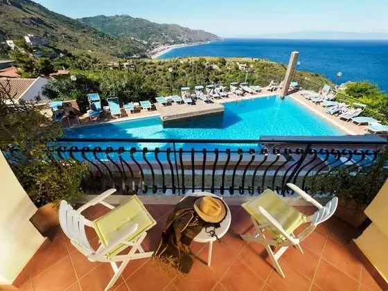 Superior Tek Büyük veya İki Ayrı Yataklı Oda, Deniz Manzaralı