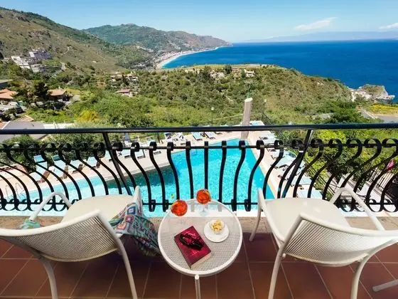Superior Tek Büyük veya İki Ayrı Yataklı Oda, Deniz Manzaralı
