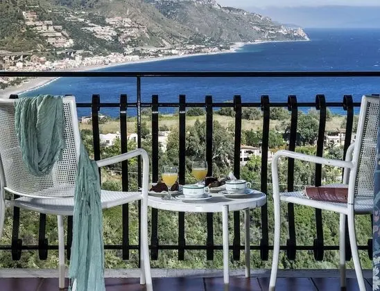 Superior Tek Büyük veya İki Ayrı Yataklı Oda, Deniz Manzaralı
