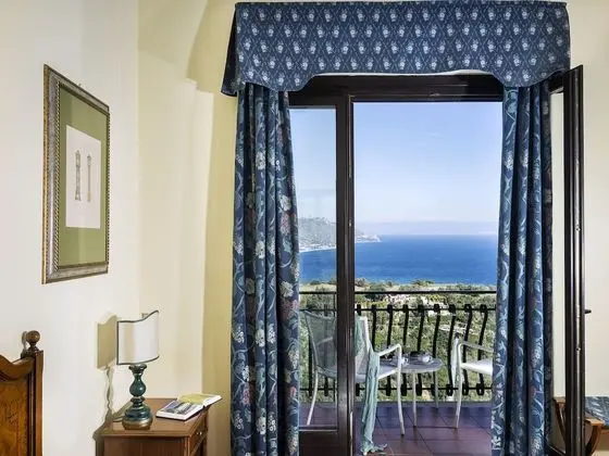 Superior Tek Büyük veya İki Ayrı Yataklı Oda, Deniz Manzaralı
