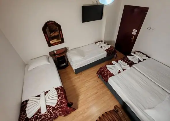 Aile Odası, Şehir Manzaralı