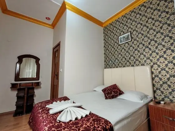 Tek Kişilik, Şehir Manzaralı
