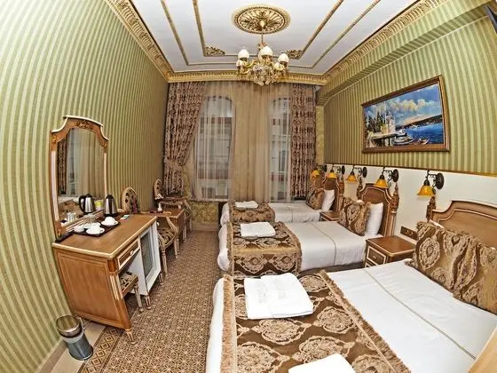 Deluxe Dört Kişilik Oda