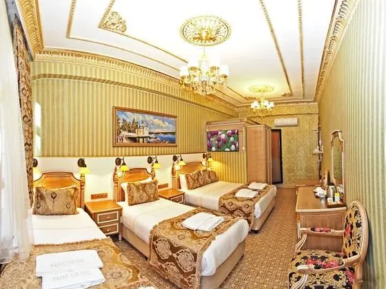 Deluxe Dört Kişilik Oda