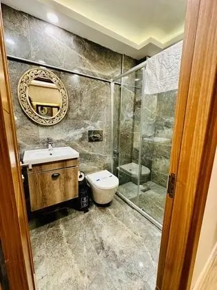 Triple, Şehir Manzaralı