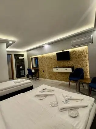 Triple, Şehir Manzaralı