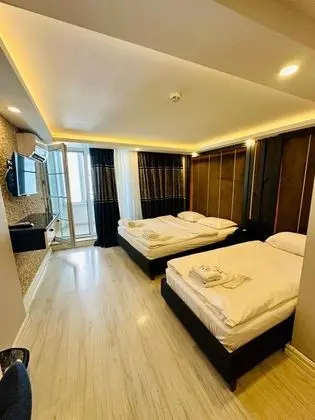 Triple, Şehir Manzaralı, Balkonlu