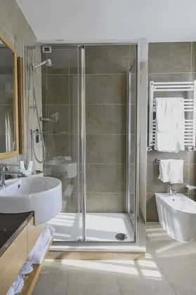 Classic Tek Büyük Yataklı Oda
